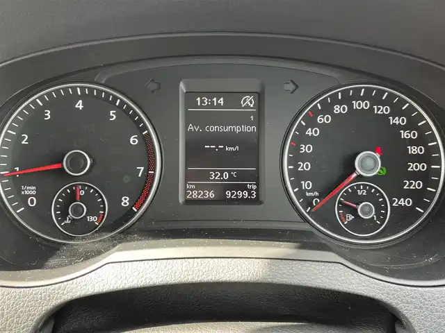 フォルクスワーゲン シャラン TSI ハイライン 千葉県 2017(平29)年 2.9万km ディープブラックパールエフェクト ワンオーナー/プリクラッシュブレーキシステム/レーンキープアシスト/純正SDナビ/・CD/DVD/MSV/Bluetooth/フルセグ/バックカメラ/両後パワースライドドア/パワーバックドア/スマートキー/リヤトラフィックアラート/ブラインドスポットモニター/アダプティブクルーズコントロール/ハーフレザーシート/前席シートヒーター/前後コーナーセンサー/パドルシフト/純正LEDヘッドライト/フォグランプ/オートブレーキホールド/純正17インチアルミホイール/ETC2.0/本革巻きステアリング/ルーフレール/サイド＆カーテンエアバッグ/新車時保証書＆取扱説明書