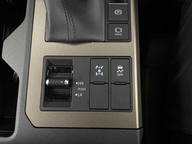 トヨタ ランドクルーザー ２５０ VX ファーストエディション 新潟県 2024(令6)年 1.3万km ベージュ ワンオーナー/純正ナビ/フルセグ＆ＢＴ/サイド・バックモニター/クリムゾン２０インチアルミ/サンルーフ/レザーシート/シートヒーター/エアシート/ハンドルヒーター/ＪＢＬサウンド/ＬＥＤ（丸目）/モデリスタシグネチャーイルミブレード/モデリスタＬＥＤフォグ/デジタルインナーミラー/スマートキー/スペアキー/ビルトインＥＴＣ/ＨＤＭＩ/タイプＣ充電/置くだけ充電/保証書＆整備手帳＆取説