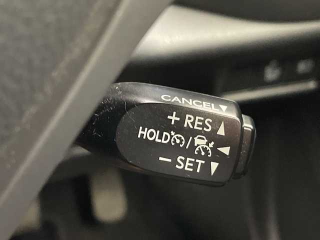 トヨタ Ｃ－ＨＲ G 愛知県 2017(平29)年 4.9万km メタルストリームM 純正9型ナビ/レーダークルーズコントロール/シートヒーター/バックカメラ/コーナーセンサー/純正アルミホイール/ブラインドスポットモニター/HIDヘッドライト/オートマチックハイビーム/ドライブレコーダー/ETC/衝突軽減システム/フルセグ/CD DVD/Bluetooth/ステアリングスイッチ/スマートキー/プッシュスタート