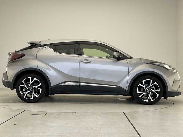トヨタ Ｃ－ＨＲ G 愛知県 2017(平29)年 4.9万km メタルストリームM 純正9型ナビ/レーダークルーズコントロール/シートヒーター/バックカメラ/コーナーセンサー/純正アルミホイール/ブラインドスポットモニター/HIDヘッドライト/オートマチックハイビーム/ドライブレコーダー/ETC/衝突軽減システム/フルセグ/CD DVD/Bluetooth/ステアリングスイッチ/スマートキー/プッシュスタート