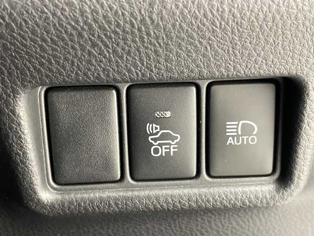 トヨタ Ｃ－ＨＲ G 愛知県 2017(平29)年 4.9万km メタルストリームM 純正9型ナビ/レーダークルーズコントロール/シートヒーター/バックカメラ/コーナーセンサー/純正アルミホイール/ブラインドスポットモニター/HIDヘッドライト/オートマチックハイビーム/ドライブレコーダー/ETC/衝突軽減システム/フルセグ/CD DVD/Bluetooth/ステアリングスイッチ/スマートキー/プッシュスタート