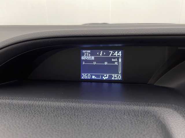 トヨタ ヴォクシー ZS 宮崎県 2014(平26)年 7.3万km ホワイトパールクリスタルシャイン 禁煙車/純正9型ナビTV/（NSZT-Y62G/CD/DVD/Bluetooth/フルセグTV)/純正バックカメラ/純正ビルトインETC/純正キセノンオートライト/純正フォグ/純正エアロ/純正ルーフエンドスポイラー/純正16インチアルミ/純正フロアマット/左側電動スライドドア/デュアルオートエアコン/ウインカードアミラー/オート電動格納ミラー/本革巻ハンドル/スマートキー/プッシュエンジンスタート/スペアキー/新車時保証書/取扱い説明書