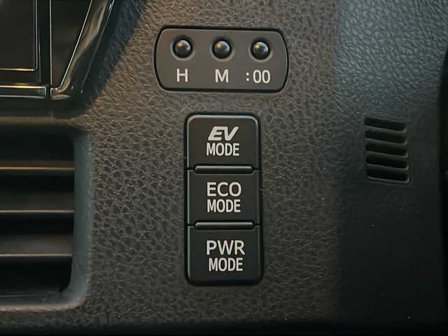 トヨタ ノア ハイブリッド Si 岩手県 2016(平28)年 9.7万km ホワイトパールクリスタルシャイン フリップダウンモニター　純正１０型ナビ　両側パワスラ　バックＣ　Ｂｌｕｅｔｏｏｔｈ　ＤＶＤ再生　フルセグ　ビルトインＥＴＣ　純正１６インチＡＷ　ＬＥＤオートハイビーム　フロントフォグ　スマートキー