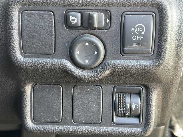 日産 ノート X 長野県 2012(平24)年 11.3万km スーパーブラック 純正メモリナビ/社外14インチアルミ/アイドリングストップ/プッシュスタート/ホイール付き夏タイヤ積込