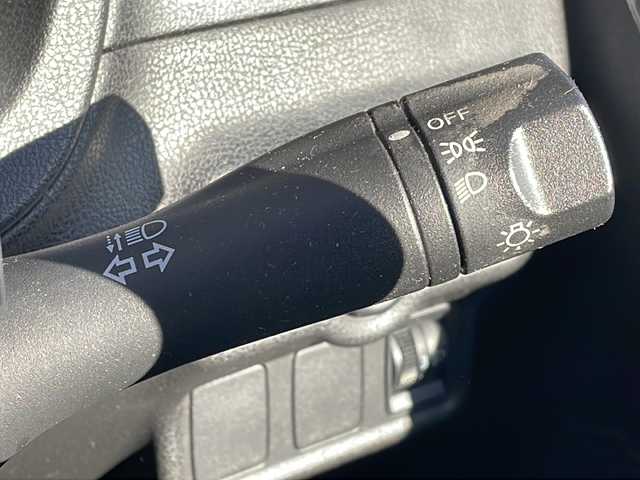 日産 ノート X 長野県 2012(平24)年 11.3万km スーパーブラック 純正メモリナビ/社外14インチアルミ/アイドリングストップ/プッシュスタート/ホイール付き夏タイヤ積込