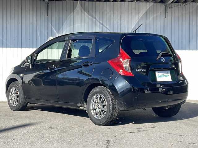 日産 ノート X 長野県 2012(平24)年 11.3万km スーパーブラック 純正メモリナビ/社外14インチアルミ/アイドリングストップ/プッシュスタート/ホイール付き夏タイヤ積込