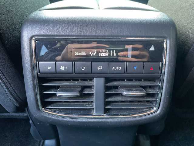 マツダ ＣＸ－８ 25S プロアクティブ 広島県 2019(令1)年 4.1万km マシーングレープレミアムM 禁煙/ルーフレール/衝突軽減ブレーキ/車線逸脱警報/レーンキープアシストシステム/レーダークルーズコントロール/交通標識認識システム/誤発進抑制システム/ブラインドスポットモニター/ヘッドアップディスプレイ/マツダコネクトナビ/(BT/DVD/CD/USB/AppleCarPlay/AndroidAuto)/フルセグテレビ/３６０°ビューモニター/ALPINEフリップダウンモニター/ステアリングヒーター/本革巻ステアリング/ステアリングスイッチ/メモリ付きパワーシート/シートヒーター(D＋N)/電動リアゲート/アダプティブLEDヘッドライト/オートライト/オートハイビーム/コーナーセンサー(前後)/電動パーキングブレーキ/ブレーキホールド/プッシュスタート/スマートキー/スペアキー/純正ドライブレコーダー【c9t2-v7-590】/純正フロアマット/ETC（グローブボックス）/アイドリングストップ/純正19インチアルミホイール/取扱説明書