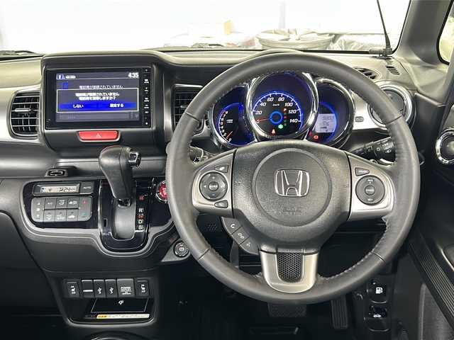 ホンダ Ｎ ＢＯＸ スラッシュ X ターボパッケージ 富山県 2015(平27)年 6.8万km ポリッシュドメタルメタリック 4WD/シティブレーキアクティブシステム/　・低速域衝突軽減ブレーキ/　・誤発進抑制機能/純正ディスプレイオーディオ/　CD/DVD/USB/BT/バックカメラ/クルーズコントロール/HIDヘッドライト/シートヒーター/純正15インチアルミホイール/パドルシフト/ステアリングヒーター/ステアリングスイッチ/オートエアコン/アイドリングストップ/USBポート/スマートキー/おくだけ充電