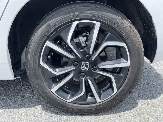 ホンダ フィット e:HEVベーシック 茨城県 2021(令3)年 2.9万km 白 社外ナビ７インチ/ワンセグテレビ/バックカメラ/クルーズコントロール/オートライト/LEDヘッドライト/カーテンエアバック/パワステ/パワーウィンドウ/横滑り防止/ABS/スマートキー/純正フロアマット