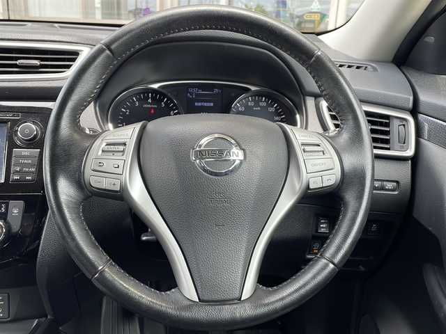 日産 エクストレイル 20Xt エマージェンシーブレーキ 静岡県 2016(平28)年 8.2万km チタニウムカーキ 純正メーカーナビ/・CD/DVD/・AUX/・USB/・FM/AM/・フルセグTV/主要装備/・アラウンドビューモニター/・アイドリングストップ/・ルーフレール/・パワーバックドア/・クルーズコントロール/・運転席＋助手席シートヒーター/・ＥＴＣ/・エマージェンシーブレーキ/・ＬＥＤヘッドライト/・横滑り防止装置