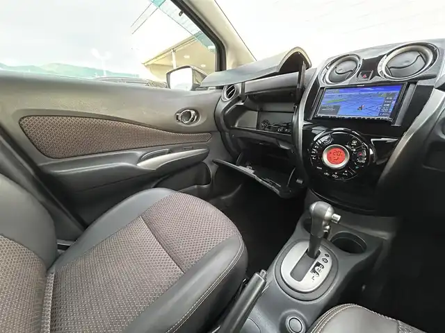 日産 ノート メダリスト X 長野県 2015(平27)年 10.1万km インペリアルアンバーP 社外ナビ/ワンセグ/スマートキー/ETC/Bluetooth/CD/DVD/純正フロアマット/衝突軽減/アイドリングストップ