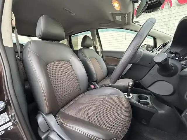 日産 ノート メダリスト X 長野県 2015(平27)年 10.1万km インペリアルアンバーP 社外ナビ/ワンセグ/スマートキー/ETC/Bluetooth/CD/DVD/純正フロアマット/衝突軽減/アイドリングストップ