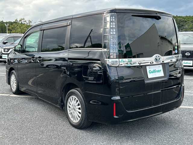 トヨタ ヴォクシー ハイブリッド V 千葉県 2014(平26)年 10.3万km ブラック ナビNSZN-W64T バックカメラ 両側電動スライドドア 置くだけ充電 シートヒーター クルコン DVD フルセグ ビルトインETC スマートキー プッシュスタート オートライト HID TRC