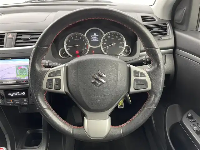 スズキ スイフト スポーツ 富山県 2012(平24)年 7.9万km スーパーブラックパール ワンオーナー/社外SDナビ (AM/FM/CD/BT)/フルセグTV/クルーズコントロール/横滑り防止装置/盗難防止装置/オートライト/フロアマット純正/純正AW/ドアバイザー/フォグランプ/キセノンライト/スマートキー×2/取扱説明書/保証書/記録簿