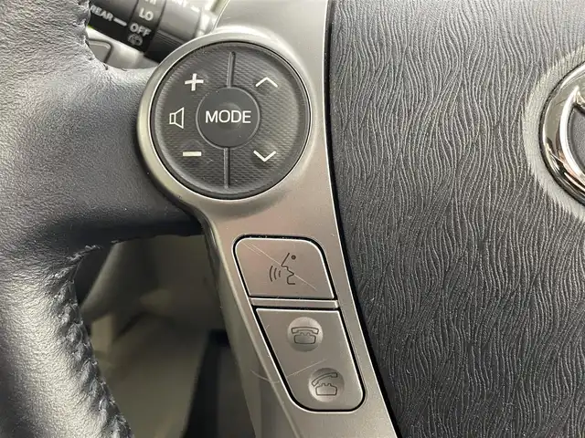 トヨタ プリウス α G 茨城県 2020(令2)年 3万km ホワイトパールクリスタルシャイン 社外ナビ/バックカメラ/ビルトインETC/衝突被害軽減ブレーキ/レーダークルーズコントロール/レーンディパーチャーアラート/オートマチックハイビーム/LEDオートヘッドライト/フォグライト/ハーフレザーシート/パワーシート/ステアリングリモコン/禁煙車