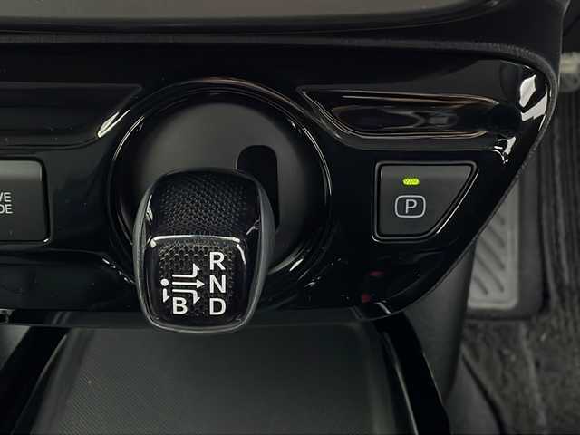 トヨタ プリウス S ツーリングセレ ブラックED 大阪府 2022(令4)年 4.9万km プレシャスブラックパール 純正9インチディスプレイオーディオ/【BT/ナビ/USB]/バックカメラ/ETC/衝突被害軽減システム/クルーズコントロール追従/レーンキープアシスト/コーナーセンサー前後/先行車発進アラーム/オートライト/LEDライト/純正17インチAW/純正フロアマット/シートヒーター/レザーシート