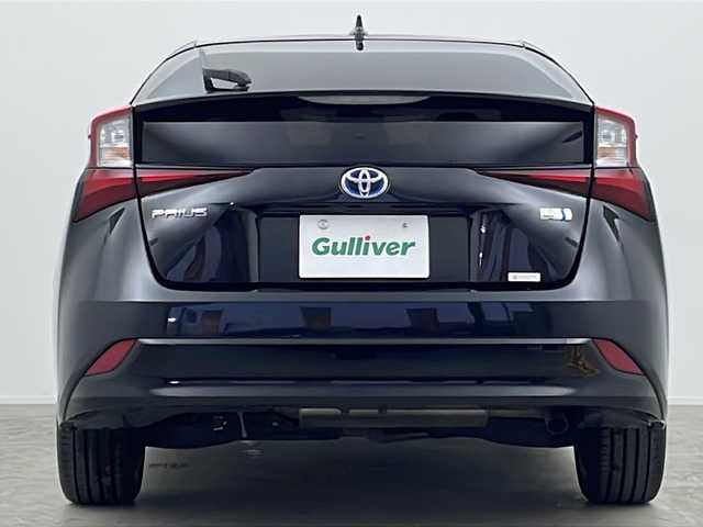 トヨタ プリウス S ツーリングセレ ブラックED 大阪府 2022(令4)年 4.9万km プレシャスブラックパール 純正9インチディスプレイオーディオ/【BT/ナビ/USB]/バックカメラ/ETC/衝突被害軽減システム/クルーズコントロール追従/レーンキープアシスト/コーナーセンサー前後/先行車発進アラーム/オートライト/LEDライト/純正17インチAW/純正フロアマット/シートヒーター/レザーシート