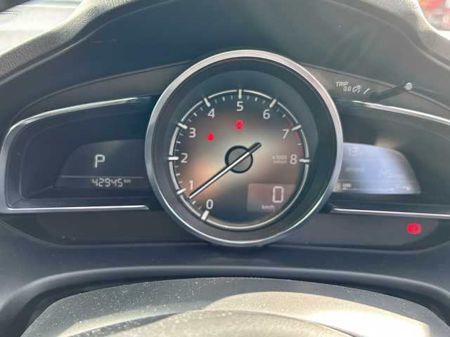 マツダ アクセラ スポーツ 15S プロアクティブ 福岡県 2019(平31)年 4.3万km スノーフレイクホワイトパールマイカ 純正ナビ/（フルセグ/FM/AM/Bluetooth/USB/CD/DVD/AUX）/アラウンドビューモニター/ETC/ブラインドスポットモニター/横滑り防止装置/レーンキープアシスト/衝突被害軽減システム/パーキングセンサー/LEDヘッドライト/フォグランプ/レーダークルーズコントロール/パドルシフト/ヘッドアップディスプレイ/ステアリングスイッチ/ヒートステアリング/D/N席シートヒーター/D席パワーシート/電動格納ミラー/ドアバイザー/スマートキー/スペアキー