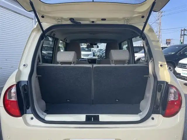 スズキ ラパン L 山形県 2020(令2)年 0.3万km シフォンアイボリーM 禁煙車/社外オーディオ/・AM/FM/CD/AUX/アイドリングストップ/コーナーセンサー/衝突被害軽減ブレーキ/車線逸脱警報/横滑り防止装置/盗難防止装置/ハロゲンヘッドライト/オートライト/ドライブレコーダー/シートヒーター（D席）/プッシュスタート/スペアキー×1/フロアマット/ドアバイザー/保証書/取扱説明書