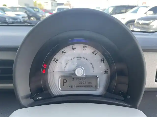 スズキ ラパン L 山形県 2020(令2)年 0.3万km シフォンアイボリーM 禁煙車/社外オーディオ/・AM/FM/CD/AUX/アイドリングストップ/コーナーセンサー/衝突被害軽減ブレーキ/車線逸脱警報/横滑り防止装置/盗難防止装置/ハロゲンヘッドライト/オートライト/ドライブレコーダー/シートヒーター（D席）/プッシュスタート/スペアキー×1/フロアマット/ドアバイザー/保証書/取扱説明書