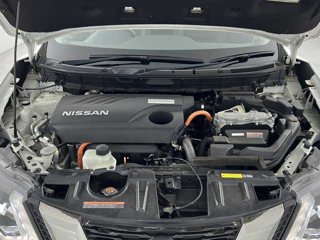 日産 エクストレイル ハイブリッド 20X エクストリーマーX 愛知県 2017(平29)年 6.2万km ブリリアントホワイトパール 純正９インチナビ(MM51D-2)　/フルセグ/Ｂｌｕｅｔｏｏｔｈ/ＣＤ/ＤＶＤ　/全方位カメラ　/ドライブレコーダー　/デジタルインナーミラー/ビルトインＥＴＣ　/衝突軽減ブレーキ　/レーンキープアシスト　/レーダークルーズコントロール　/カプロンシート/シートヒーター/スマートキー/スペアキー/パワーバックドア/LEDヘッドライト/オートライト/オートハイビーム/フォグランプ/純正アルミホイール/純正フロアマット