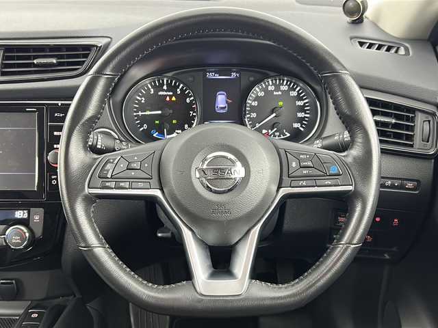 日産 エクストレイル ハイブリッド 20X エクストリーマーX 愛知県 2017(平29)年 6.2万km ブリリアントホワイトパール 純正９インチナビ(MM51D-2)　/フルセグ/Ｂｌｕｅｔｏｏｔｈ/ＣＤ/ＤＶＤ　/全方位カメラ　/ドライブレコーダー　/デジタルインナーミラー/ビルトインＥＴＣ　/衝突軽減ブレーキ　/レーンキープアシスト　/レーダークルーズコントロール　/カプロンシート/シートヒーター/スマートキー/スペアキー/パワーバックドア/LEDヘッドライト/オートライト/オートハイビーム/フォグランプ/純正アルミホイール/純正フロアマット