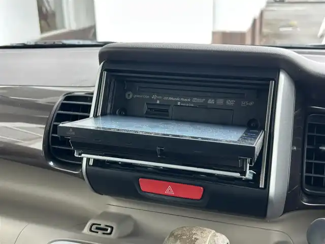 ホンダ Ｎ ＢＯＸ 2トーン ターボ SSパッケージ 静岡県 2014(平26)年 10万km プレミアムブロンズパール 純正8インチナビ/バックカメラ/BT/CD/DVD/クルーズコントロール/フルセグTV/両側パワスラ/ETC/シートヒーターD/N席/純正AW/純正フロアマット/プッシュスタート/スマートキー/ホンダセンシング
