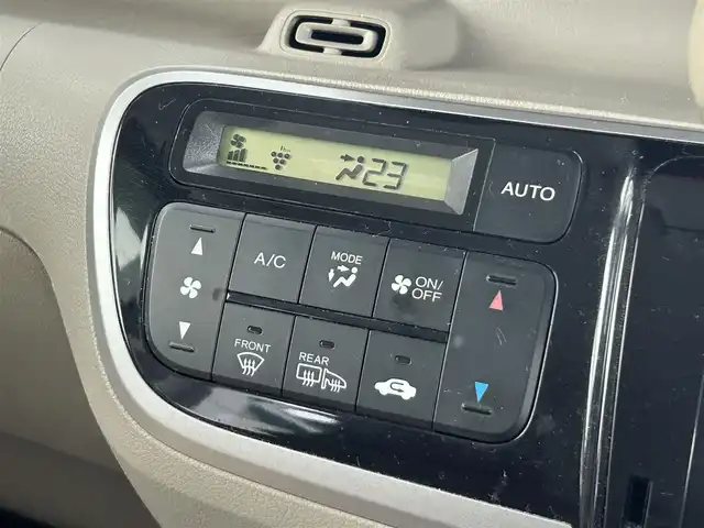 ホンダ Ｎ ＢＯＸ 2トーン ターボ SSパッケージ 静岡県 2014(平26)年 10万km プレミアムブロンズパール 純正8インチナビ/バックカメラ/BT/CD/DVD/クルーズコントロール/フルセグTV/両側パワスラ/ETC/シートヒーターD/N席/純正AW/純正フロアマット/プッシュスタート/スマートキー/ホンダセンシング