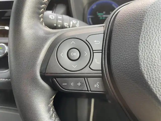 トヨタ カローラツーリング ハイブリッド ダブルバイビー 道南・函館 2023(令5)年 1.1万km プラチナホワイトパールマイカ /純正メモリナビ//フルセグＴＶ//バックカメラ//クルーズコントロール//ブラインドスポットモニター//レーンキープアシスト//コーナーセンサー//衝突軽減ブレーキ//オートハイビーム//オートライト//シートヒーター//ステアリングヒーター//フロアマット//ETC2.0//スペアキー//スマートキー