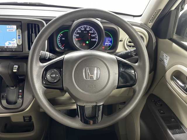 ホンダ Ｎ ＯＮＥ G Aパッケージ 広島県 2014(平26)年 2.5万km プレミアムホワイトパール 純正ナビ　/バックカメラ　/ＥＴＣ　/衝突軽減ブレーキ　/レーンキープアシスト　/踏み間違い防止　/スマートキー　　/アイドリングストップ　/Ｂｌｕｅｔｏｏｔｈ　/ＤＶＤ　/ＴＶ　/オートライト　/カーテンエアバック　/ＡＢＳ/純正14インチアルミホイールキャップ(155/65/R14)