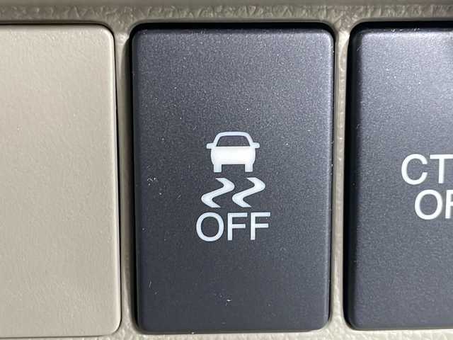 ホンダ Ｎ ＯＮＥ G Aパッケージ 広島県 2014(平26)年 2.5万km プレミアムホワイトパール 純正ナビ　/バックカメラ　/ＥＴＣ　/衝突軽減ブレーキ　/レーンキープアシスト　/踏み間違い防止　/スマートキー　　/アイドリングストップ　/Ｂｌｕｅｔｏｏｔｈ　/ＤＶＤ　/ＴＶ　/オートライト　/カーテンエアバック　/ＡＢＳ/純正14インチアルミホイールキャップ(155/65/R14)