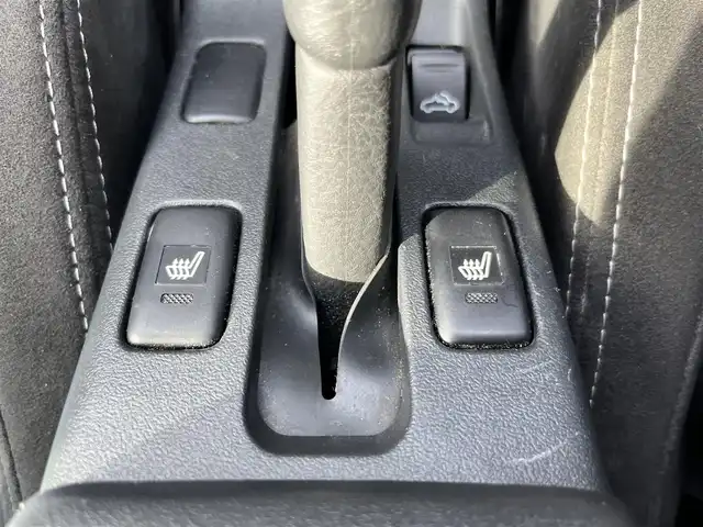 ダイハツ コペン セロS 三重県 2019(令1)年 2.1万km クリアブルークリスタルメタリック 5MT/RAYS(GRAM LIGHTS)16インチアルミホイール/D-SPORTスポーツマフラー feat. 5ZIGEN/純正ナビ（地デジTV/CD/DVD/USB/SD/Bluetooth/AM/FM）/バックカメラ/ETC/ドライブレコーダー（前）/シートヒーター（運転席/助手席）/RECARO製ブラックスエード調ファブリックスポーツシート/BILSTEIN製ショックアブソーバー/BILSTEINエンブレム/MOMO製シルバー加飾付革巻きステアリングホイール/丸形LEDヘッドランプ/丸形LEDリアコンビネーションランプ/ロールバー/エアロディフレクター/キーフリーシステム/プッシュスタート