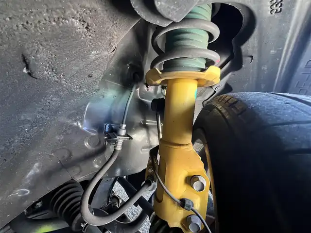 ダイハツ コペン セロS 三重県 2019(令1)年 2.1万km クリアブルークリスタルメタリック 5MT/RAYS(GRAM LIGHTS)16インチアルミホイール/D-SPORTスポーツマフラー feat. 5ZIGEN/純正ナビ（地デジTV/CD/DVD/USB/SD/Bluetooth/AM/FM）/バックカメラ/ETC/ドライブレコーダー（前）/シートヒーター（運転席/助手席）/RECARO製ブラックスエード調ファブリックスポーツシート/BILSTEIN製ショックアブソーバー/BILSTEINエンブレム/MOMO製シルバー加飾付革巻きステアリングホイール/丸形LEDヘッドランプ/丸形LEDリアコンビネーションランプ/ロールバー/エアロディフレクター/キーフリーシステム/プッシュスタート