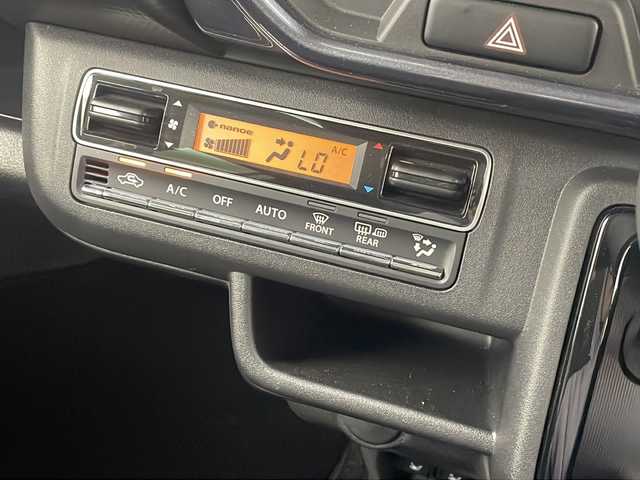 スズキ ハスラー Jスタイル 栃木県 2021(令3)年 0.5万km クールカーキパールメタリック/ホワイト2トーンルーフ 衝突軽減システム/アイドリングストップ/パーキングサポートセンサー/レーンキープアシスト/前席シートヒーター/ステアリングスイッチ/電動格納ミラー/純正フロアマット/純正15インチAW/オートライト/LEDヘッドライト/プッシュスタート/スマートキー