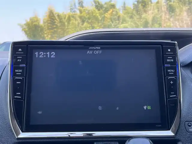 トヨタ ヴォクシー V 奈良県 2014(平26)年 7.4万km ブラック アルパインナビ/(AM/FM/CD/DVD/BT/USB/HDMI/SD/フルセグTV)/バックカメラ/アルパインフリップダウンモニター/片側パワースライドドア/オートライト/オートマチックハイビーム/ステアリングスイッチ/アイドリングストップ/純正フロアマット/電格ウインカーミラー