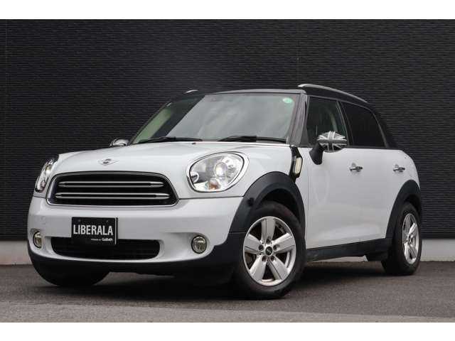 ＭＩＮＩ ミニ クロスオーバー クーパー D 大分県 2015(平27)年 8.3万km ライトホワイト 保証書/取扱説明書/スペアキー1本/社外ナビ/ワンセグテレビ/DVD再生機能有/Bluetooth/AUX/バックカメラ/電動格納ミラー/ユニオンジャックミラーカバー/フロント/リアフォグランプ/オートライト/全席シートカバー