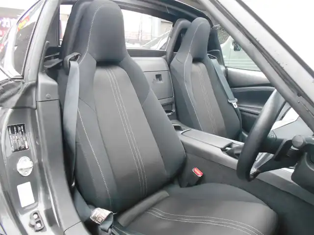 マツダ ロードスター ＲＦ S 福岡県 2021(令3)年 4.6万km マシーングレープレミアムM 　ロードスターRF・S　/車検R8年4月26日/ワンオーナー/新車時保証書・取扱説明書/リトラクタブルハードトップ/純正マツダコネクト・フルセグTV/bluetooth/メーカーOP CD/DVDプレーヤー/スマートキー×2・プッシュスタート/ステアリングスイッチ/クルーズコントロール/ドライブセレクション/オートLEDヘッドライト/オートワイパー/D・N席シートヒーター/ブラインドスポットモニター/リヤコーナーセンサー/純正アルミホイール17