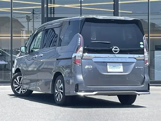 日産 セレナ e－パワー ハイウェイスター V 茨城県 2020(令2)年 4万km ダークメタルグレー 純正ナビ/【ＴＶ・ラジオ・SD・ＣＤ・ＤＶＤ・ＢＴ・AUX】/フリップダウンモニター/クルコン/Bカメラ/ETC/両側パワスラ/前後コーナーセンサー/後席AAC/BSM/オートライト/Fフォグ/LEDライト/横滑り防止装置/衝突被害軽減システム/純正フロアマット/純正アルミホイール/スマートキー/プッシュスタート