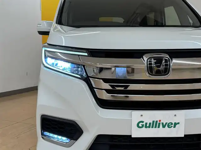 ホンダ ステップワゴン スパーダ ハイブリッド G ホンダセンシング 群馬県 2018(平30)年 5.9万km プラチナホワイトパール ホンダセンシング/・衝突軽減ブレーキ/・クルーズコントロール/・オートライト/・レーンキープアシスト/・横滑り防止/純正8インチナビ/・AM/FM/フルセグTV/・Bluetooth/SD/ USB/・CD/DVD/MSV/バックカメラ/両側電動スライドドア/LEDヘッドライト/LEDフォグランプ/電動パーキング/オートホールド/ETC/ヒーターミラー/純正ゴムマット/純正ドアバイザー/純正16インチアルミホイール/スマートキー/プッシュスタート