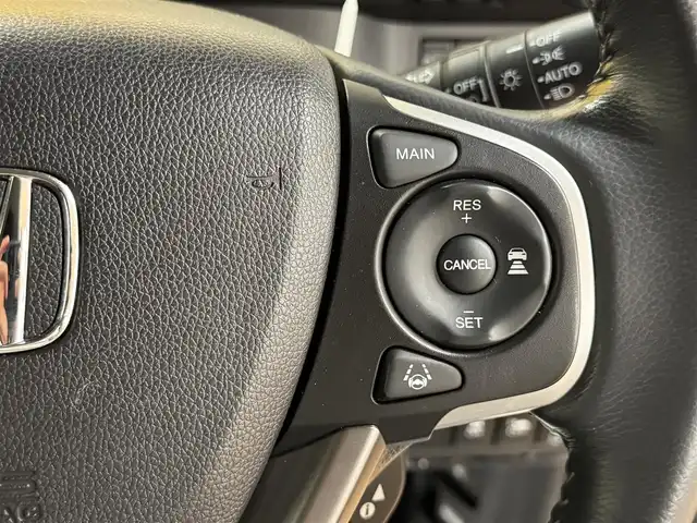 ホンダ ステップワゴン スパーダ ハイブリッド G ホンダセンシング 群馬県 2018(平30)年 5.9万km プラチナホワイトパール ホンダセンシング/・衝突軽減ブレーキ/・クルーズコントロール/・オートライト/・レーンキープアシスト/・横滑り防止/純正8インチナビ/・AM/FM/フルセグTV/・Bluetooth/SD/ USB/・CD/DVD/MSV/バックカメラ/両側電動スライドドア/LEDヘッドライト/LEDフォグランプ/電動パーキング/オートホールド/ETC/ヒーターミラー/純正ゴムマット/純正ドアバイザー/純正16インチアルミホイール/スマートキー/プッシュスタート