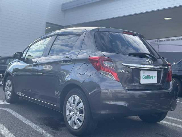 トヨタ ヴィッツ U 長崎県 2014(平26)年 5.2万km グレーメタリック 純正マルチナビ（AM/FM/ワンセグTV)/ブルートゥース/ステアリングスイッチ/フロアマット/オートライト/ドアバイザー/バックカメラ/D席シートヒーター/アイドリングストップ/ライトレベライザー