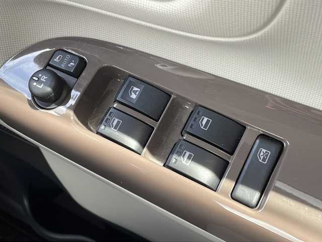 ダイハツ ムーヴ キャンバス X ホワイトアクセント リミテッド SAⅢ 長野県 2020(令2)年 4.6万km ナチュラルベージュマイカM フルセグ　/メモリナビ　/バックカメラ　/Bluetooth接続　/CD/DVD　/USB入力端子　/ドライブレコーダー　/両側パワースライドドア　/プッシュスタート　/ステアリングスイッチ　/LEDヘッドライト　/オートライト　/オートマチックハイビーム/コーナーセンサー/衝突軽減システム/横滑り防止/盗難防止装置　