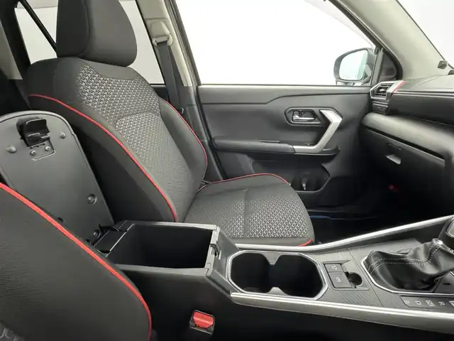 トヨタ ライズ Z 千葉県 2022(令4)年 1.6万km ブラックマイカメタリック ・純正9インチナビ/・Bluetooth/・全方位カメラ/・フルセグTV/・トヨタセーフティセンス/・衝突被害軽減システム/・レーンキープアシスト/・コーナーセンサー/・クルーズコントロール/・ブラインドスポットモニター/・オートライト/・オートマチックハイビーム/・LEDヘッドライト/・LEDフォグランプ/・シートヒーター/・ドライブレコーダー/・ETC2.0/・純正AW/・プッシュスタート/・スマートキー/・スペアキー