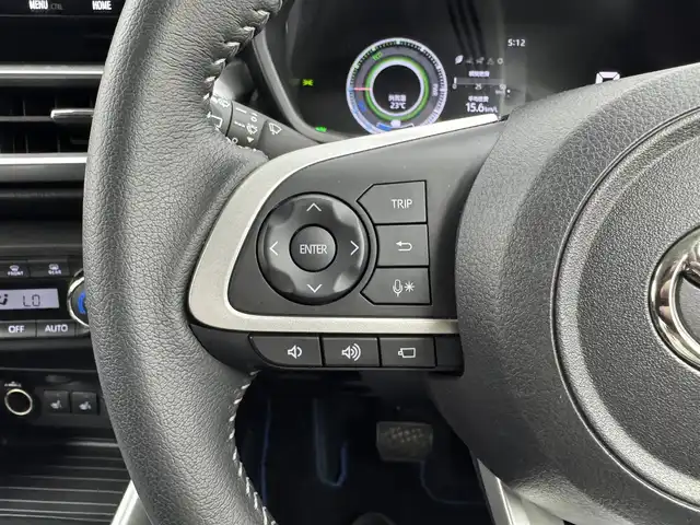 トヨタ ライズ Z 千葉県 2022(令4)年 1.6万km ブラックマイカメタリック ・純正9インチナビ/・Bluetooth/・全方位カメラ/・フルセグTV/・トヨタセーフティセンス/・衝突被害軽減システム/・レーンキープアシスト/・コーナーセンサー/・クルーズコントロール/・ブラインドスポットモニター/・オートライト/・オートマチックハイビーム/・LEDヘッドライト/・LEDフォグランプ/・シートヒーター/・ドライブレコーダー/・ETC2.0/・純正AW/・プッシュスタート/・スマートキー/・スペアキー