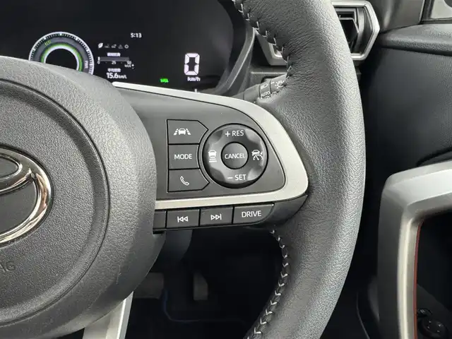 トヨタ ライズ Z 千葉県 2022(令4)年 1.6万km ブラックマイカメタリック ・純正9インチナビ/・Bluetooth/・全方位カメラ/・フルセグTV/・トヨタセーフティセンス/・衝突被害軽減システム/・レーンキープアシスト/・コーナーセンサー/・クルーズコントロール/・ブラインドスポットモニター/・オートライト/・オートマチックハイビーム/・LEDヘッドライト/・LEDフォグランプ/・シートヒーター/・ドライブレコーダー/・ETC2.0/・純正AW/・プッシュスタート/・スマートキー/・スペアキー