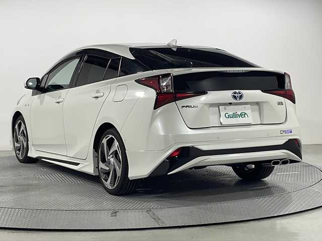 トヨタ プリウス A ツーリングセレクション 広島県 2019(平31)年 2.8万km ホワイトパールクリスタルシャイン モデリスタフルエアロ/モデリスタ18インチAW/純正9型ナビ/黒革シート/シートヒーター/パワーシート/バックカメラ/セーフティセンス/・プリクラッシュセーフティ/・レーンディパーチャーアラート/・オートマチックハイビーム/・レーダークルーズコントロール/LEDヘッドランプ/ワイヤレス充電/ETC