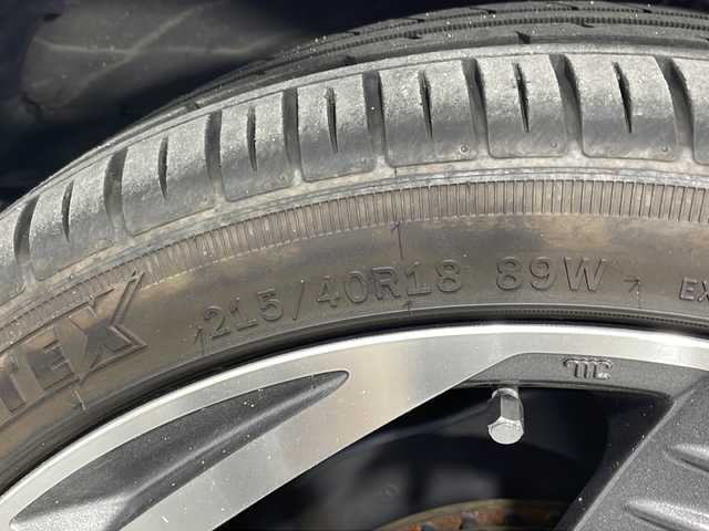 トヨタ プリウス A ツーリングセレクション 広島県 2019(平31)年 2.8万km ホワイトパールクリスタルシャイン モデリスタフルエアロ/モデリスタ18インチAW/純正9型ナビ/黒革シート/シートヒーター/パワーシート/バックカメラ/セーフティセンス/・プリクラッシュセーフティ/・レーンディパーチャーアラート/・オートマチックハイビーム/・レーダークルーズコントロール/LEDヘッドランプ/ワイヤレス充電/ETC