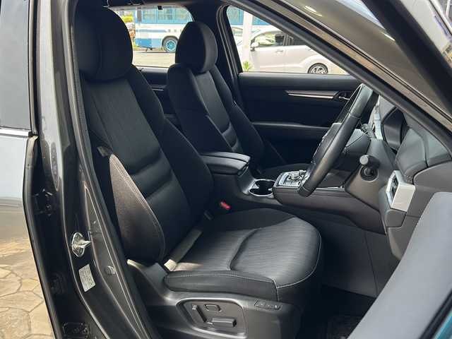 マツダ ＣＸ－８ 25S プロアクティブ 静岡県 2021(令3)年 2.9万km マシーングレープレミアムM 純正ナビ/・FM/・AM/・Bluetooth/・USB/・スマートフォン連携/・CD/DVD/・メモリーオーディオ/・フルセグTV/主要装備/・全席ＵＳＢ充電/・ワイヤレス充電/・１列目＋２列目シートヒーター/・後席オートエアコン/・フリップダウンモニター/・ハンドルヒーター/・パワーバックドア/・前後ドライブレコーダー/・ヘッドアップディスプレイ/・パーキングセンサー/・３６０°ビューモニター/・レーンキープアシスト/・SBS/SCBS/・ブラインドスポットモニタリング/・電動パーキング