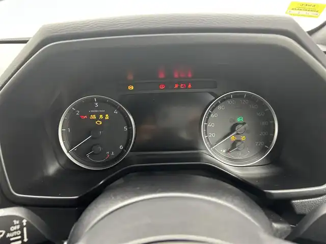 三菱 トライトン GSR 茨城県 2024(令6)年 0.7万km グレー 純正ディスプレイオーディオ/・ナビキット（機能）有り/フルセグ再生可/ステアリングヒーター/アラウンドビューモニター/レザーシート/シートヒーター/純正アルミホイール/純正フロアマット/コーナーセンサー前後/スペアキー