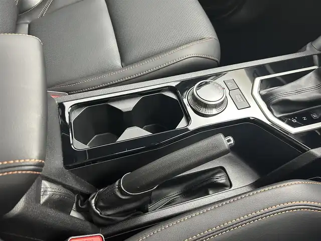 三菱 トライトン GSR 茨城県 2024(令6)年 0.7万km グレー 純正ディスプレイオーディオ/・ナビキット（機能）有り/フルセグ再生可/ステアリングヒーター/アラウンドビューモニター/レザーシート/シートヒーター/純正アルミホイール/純正フロアマット/コーナーセンサー前後/スペアキー